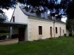 Maison Vente 4 chambres à Beaumont-sur-Dême - 237 000 € Fermette restaurée avec piscine. Fermette restaurée offrant au rez de chaussée : salon/séjour, une vaste cuisine, une chambre, une salle d'eau, wc. A l'étage : palier, une chambre avec salle d'eau privative, deux autres chambres, une salle d'eau, wc. Terrasse couverte, anciennes écuries, hangar, puits et marre. Piscine couverte et chauffée. Environnement calme sans voisinage sur plus de 2 hectares de terrain.*Honoraires inclus charge acquéreur : 5.33% TTC (prix 225000.00 euros hors honoraires).