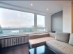 Appartement Vente 1 chambre à Strassen - 639 000 € Bel APPARTEMENT de 41 m2, totalement rénové, 3ème étage avec vue imprenable sur la ville de Luxembourg, à 150 m du CHL.
L'appartement se compose comme suit:
Cuisine équipée, Séjour, 1 chambre à coucher, Salle de Bains, Balcon.