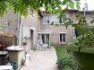 Maison Location 4 chambres à Éply - 890 € Maison de village avec terrasse et jardin. Elle est composée au rdc d'une entrée avec placard, buanderie, séjour, cuisine équipée, 1 chambre, wc, salle d'eau, bureau. A l'étage 3 grandes chambres, salle d'eau, grenier.