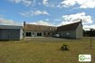 Maison Vente 6 chambres à Vibraye - 199 674 € Maison de campagne sans voisin / proche VIBRAYE idéal famill. C IMMOBILIER vous propose une maison de campagne de 200 m2, proche VIBRAYE, offrant au rez-de-chaussée : cuisine ouverte sur séjour 55 m2, bureau, salle de jeux, chambres, salle de bain avec baignoire hydro, wc, chaufferie buanderie. À l'étage : cinq chambres dont une avec dressing, salle d'eau, wc. Garage double porte électrique. Pompe à chaleur. Atelier. Terrain clos de 2938 m2. C IMMOBILIER VIBRAYE - PLACE DE L'ÉGLISE - 02.43.71.71.71