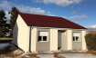 Plain pied Vente 2 chambres à Vernéville - 145 000 € Maison de plain-pied type F3
Surface Habitable: 65m2
Surface du Terrain: 206m2
Belle pièce de vie avec cuisine ouverte, 2 Chambres, Salle de bain, WC séparé et Cellier.
Prestations de qualité: Menuiseries Aluminium K-LINE, Pompe à Chaleur ATLANTIC, plancher chauffant,...
Dans le nouveau lotissement de Vernéville, à 5mn de l'autoroute A4.