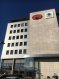 Bureau Location à Livange - 4 000 € A LOUER - 1 Plateau de bureaux à Livange au 4ième étage de 200 m2 Dans un immeuble moderne au bord de l'autoroute A3, plateau de bureaux composé d'un hall d'accueil, différents bureaux, 1 salle de réunion, local WC hommes et dames, kitchenette, stockage, local éléctriqueParking souterrain 140 Euros /mois extérieur 65 Euros /moisCe projet immobilier bénéficie d'une situation unique, car situé à Livange,au sud de la capitale(10min),dans la commune de Roeser ,avec facilités d'accès immédiate à l' autoroute allant vers la France , à 8 Km du centre de Luxembourg et à 10 Km de l'aéroport international.Restaurations et Hôtel IBIS / ACCOR /restaurant TURI sont situés sur le même site.Parmi les occupants ayant déjà choisi cette localisation citons parmi d'autres Valentino Caffè , Socotec,Olky....Ref agence :Centro Europa
