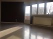 Appartement Vente 2 chambres à Florange - 89 000 € Bel f3 proche accès autoroute. Bel appartement type F3 dans une petite copropriété proche des commerces et accès autoroutes ( A30 et A31). Situé au deuxième étage, composé d'un spacieux séjour avec accès balcon, de 2 chambres, d'une cuisine meublée et d'une salle de bain avec toilettes séparé. Chauffage individuel gaz, et parking à proximité.A SAISIR