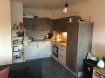 Duplex Location 1 chambre à Redange - 1 250 € Beau duplex à louer dans la Grand-rue à Redange.
Le duplex de 79,23m² est situé au 2ème et 3ème étage:
Niveau 2:
- séjour avec cuisine équipée ouverte
- wc séparé.
Niveau 3:
- salle de bain avec douche, wc, lavabo, connexion lave-linge
- 1 chambre à coucher.
1 emplacement intérieur avec cave.