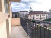 Appartement Location 4 chambres à Metz - 970 € c.c. F6 + GARAGE. METZ SABLON : à 5 min à pied du MUSE, du POMPIDOU, et de la gare, Avenue André Malraux, au deuxième étage, grand appartement familiale F6 de 101m2, composé d'une entrée avec grand dégagement, une cuisine équipée accés sur balcon, un salon séjour accés 2ème balcon, 4 belles chambres, une salle de bains et un wc séparé. L'appartement dispose d'un grand garage pouvant accueillir une grande voiture et divers rangements, ainsi qu'une grande cave. DV PVC, Chauffage ind gaz... LOYER : 900EUR + 70EUR de charges AGENCE IMMOBILIERE VENNER 03 87 63 60 09
