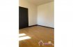 Appartement Location 1 chambre à Lunéville - 320 € c.c. Appartement de type F2 au 1er étage comprenant une cuisine, un salon/ salle à manger, une chambre et une salle d'eau avec douche et toilette