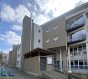 Esch/Alzette - centre ville: 
Magnifique appartement de 2007, situé au 1er étage avec ascenseur, dans une petite copropriété bien soigné. 

L'appartement de 71 m2, + une terrasse , très lumineux et très bien agencée, se compose comme suit: 
- un grand hall d'entrée
- une cuisine équipée ouverte sur le salon et avec un grand balcon orienté sud, 
- deux chambres à coucher, d'une salle de douche et d'un débarras. 
Une cave et un garage fermé font également partie de ce lot. 

Cet immeuble situé au centre ville est tout de même épargné du bruit et de la circulation car il se trouve en retrait de la rue. 

Disponible à convenir. 

Les frais d'agence sont inclus dans le prix de vente et sont à charge du vendeur. 
Pour toute demande de visite ou informations complémentaires, n'hésitez pas à nous contacter au 265341 ou directement notre agent Mme VEIGAS au 621 505 621 ou par mail au cristina.veigas@cl-immo.lu