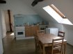 Appartement Location 2 chambres à Chahaignes - 462 € c.c. DANS BOURG. Appartement meublé au 2eme étage de 53 m2 comprenant : entrée dans séjour/cuisine A/E (plaques, hotte, four), SDE avec WC, 2 chambres. Cour commune, dépendance (ancienne écurie). Chauffage collectif au gaz citerne.