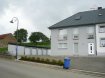 Duplex Location 2 chambres à Brachtenbach - 980 € Appartement - duplex n° 3 de +/- 90 m2Entrée privative, hall, accès vers l'étage, living, cuisine équipée-débarras, buanderie, à l'étage: 2 chambres à coucher, salle de douche,garage.Loyer : 980 €Charges : 150 € Caution : 1960 € Frais d'agence : 1146,60 € Libre au 15 octobre 2021 Contrat de travail CDI demandéPas d'animauxDuplexwohnung von +- 90 m2Separater HauseingangFlur, Treppenhaus, Wohn-Esszimmer mit offener Einbauküche, Abstellraum, WaschkücheObergeschoss:2 Schlafzimmer , Badezimmer mit Eckdusche, WC, Waschbeckenmöbel, Badezimmerschränke.Garage Miete: 980 € Nebenkosten: 150 € Kaution: 1960 € Agenturkosten: 1146, 60 € Frei ab dem 15.10.2021Fester Arbeitsvertrag gefragtHaustiere auf Anfrage