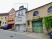 Maison mitoyenne Vente 4 chambres à Ehnen - 895 000 € SCHAUS Immobilier propose à la vente cette charmante maison mitoyenne entièrement rénovée avec garage, sise à Ehnen dans un environnement calme et agréable, se composant comme suit :
.La cuisine équipée et aménagée neuve avec un plan de travail en granit ; équipée de toutes les commodités notamment un lave-vaisselle, un four, un four à micro-ondes, un frigo et un congélateur. Le jardin est accessible depuis la cuisine.
.Le WC séparé avec espace buanderie.
.Le salon/salle à manger lumineux dont le sol est revêtu d'un beau parquet.
Au premier étage se trouvent :
.La première chambre d'une surface d'environ 15,00m2.
.La deuxième chambre d'une surface d'environ 20,00m2.
.Une première salle de douche, moderne, avec double vasque et WC.
Le deuxième étage est aménagé comme suit :
.La troisième chambre.
.La quatrième chambre, la chambre parentale avec vue sur les vignes d'une surface d'environ 25,00m2 avec une salle de douche ( /- 5,00m2).
La maison est complétée par :
.Un garage d'une profondeur d'environ 9,35m équipée d'une porte motorisée
.Une chaufferie
.Un grand jardin naturel aménagé en terrasses, sans vis-à-vis dernière avec une vue imprenable sur les vignes de la Moselle luxembourgeoise.
Concernant les équipements de la maison :
.La maison a été entièrement rénovée en 2020.
.Les fenêtres sont en double vitrage avec des châssis en PVC.
.La chaudière est au mazout.
.La toiture est neuve et recouverte en ardoise.
N'hésitez pas à nous contacter pour tout renseignement complémentaire et un rendez-vous de visite.
Les honoraires de négociation sont à la charge du vendeur.
Ref agence : VM00299