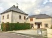 Maison Vente 8 chambres à Kanfen - 683 000 € KANFEN - Ensemble immobilier avec terrain constructible. Très bonne situation géographique, à deux pas du Luxembourg, à découvrir un ensemble immobilier avec un gros potentiel composé de deux maisons d'habitation et d'un terrain constructible. La 1ère maison de 106 m² est composée d'un rez-de-chaussée avec une entrée, un séjour avec accès véranda, une cuisine, un bureau, une salle de bain, un w.-c séparé, 1er étage: 3 chambres, 2 comblesLa 2ème maison de 144 m² est composée d'un rez-de-chaussée d'une entrée, un séjour, une cuisine, 2 chambres, une buanderie, Au 1er étage: un dégagement, 3 chambres, une salle de bain, accès grenier, Annexes: un grenier, un grand sous-sol avec 3 caves et une buanderie, dépendances, garages. Un terrain constructible de 2 aresPlus de renseignements en agence