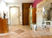 Maison Vente 5 chambres à Koenigsmacker - 649 000 € KOENIGSMACKER - Ancien corps de ferme rénové - 649 000€. GROS POTENTIEL !
A 15 km de la frontière Luxembourgeoise et Allemande, à découvrir une belle rénovation d'un ancien corps de ferme, avec son porche qui vous accueil dans sa cour intérieure et qui dessert les bâtiments suivants:
- Une maison de 165 m² composée d'un rez-de-chaussée avec un salon séjour, une cuisine équipée et meublée qui offre accès à la terrasse, un w-c et le 1er étage nous emmène aux 3 chambres dont une suite parentale avec sa salle d'eau et son dressing, une salle de bain et en fin des combles aménageables de 80m², une belle cave à vin.
- Le 2nd bâtiment de 180 m², nous offre au rez-de-chaussée une chambre, une buanderie, un cuisine entièrement équipée et meublée, une salle de bain, et à l'étage un grand salon avec accès balcon et une grande chambre de 30 m² .
- Une dépendance à rénover de 150 m² ainsi que la grande grange avec atelier de 280 m² et le terrain à l'arrière complètent ce bien cadastré sur 19 ares de terrain
Prix frais d'agence inclus charge vendeur: 649 000€