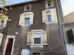 Appartement Vente 3 chambres à Joeuf - 30 000 € A JOEUF A VENDRE DANS UNE MAISON D'HABITATION COMPRENANT 2 LOGEMENTS.
A VENDRE UN APPARTEMENT D'ENVIRON 80M² A RENOVER ENTIEREMENT.
COMPRENANT: une entrée, une cuisine, un salon, deux chambres, un WC, une salle de douche.
Combles aménageables en 2 chambres mansardées.
Une cave.
A l'extérieur: une remise, un jardin.