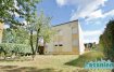 Immeuble de rapport Vente 4 chambres à Falck - 245 000 € FALCK. Immeuble de rapport se composant de 4 appartements F3 situé au calme en bout d'impasse. Chaque appartement se compose d'une entrée, donnant sur une pièce de vie, 1 ou 2 chambres en fonction du locataire, une cuisine, salle de douche, wc séparé et une cave. Espace vert laissé à disposition des locataires avec possibilité de créer garages ou places de parking.