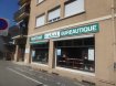 Local commercial Vente à Mulhouse-Cité Briand - 113 500 € Nous vendons en exclusivité ce superbe COMMERCIAL de superfiicie de 117 m² situé à MULHOUSE 6, rue Anna Schoen
Il comprend :
1 Local Commercial principal avec deux Grandes Vitrines, 1 Bureau, 1 Espace Sanitaire WC, le tout d'une superficie de 100 m² + IDEAL INVESTISSEUR
PRIX TRES ATTRACTIF. Il s'agtit vraiment d'un très bon rapport qualité Prix
également DISPONIBLE 2 CAVES d'une superficie de 66 m2
1 place de parking PRIVATIF(cour de 36 m²)
DIAGNOTIC ENERGETIQUE CLASSE C
BAISSE de PRIX excellent investissement