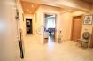 Appartement Vente 2 chambres à Luxembourg-Centre ville - 549 000 € Situé dans une rue très calme du quartier de Eich à Luxembourg-ville, le bien se trouve à proximité du centre de Lux-Ville et du quartier d'affaires de Lux-Kirchberg.
New keys vous propose cet appartement sous les conditions d'un bail emphytéotique.
Bien agencé, ce bien se situe au 2ème étage d'une résidence soignée sans ascenseur et offre environ 76m2 habitables repartis comme suit :
Hall d'entrée desservant toutes les pièces
Débarras
Spacieux living (+-21m2)
Cuisine équipée séparée
2 chambres à coucher (+- 12m2 et +-10m2)
Salle de bain avec douche italienne, double vasque, WC
Pas de travaux a prévoir
Possibilité de louer un emplacement de parking intérieur dans la copropriété.
Pour plus d'informations ou une visite, veuillez contacter votre agent immobilier Mr Lotfi Karidou par e-mail : lkaridou@newkeys.lu ou Gsm : +352 691 883 660.
Ref agence :5003324