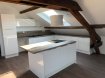 Appartement Location 2 chambres à Longwy - 1 000 € c.c. A LOUER AU CENTRE VILLE DE LONGWY-HAUT UN APPARTEMENT D'UNE SUPERFICIE AU SOL DE 135M² (Loi Carrez 82m²) SITUE AU 3EME ET DERNIER ETAGE DANS UN IMMEUBLE ENTIEREMENT RENOVE.
Appartement jamais habité.
Comprenant: Un hall d'entrée avec placard aménagé, une cuisine équipée ouverte sur le salon salle à manger d'une superficie de 50m², deux grandes chambres avec chacune un dressing aménagé, une salle bain avec une biagnoire, une douche, un meuble une vasque, un Cabinet de toilette séparé avec lave main, un coin buanderie.
UNE CAVE.
Chauffage électrique avec des coinvecteurs à inertie dernière génération.
Climatisation réversible (Chaud et Froid).
Double vitrage PVC.
Visiophone.
LOYER 920€.
CHARGES MENSUELLES 80€.
DEPOT DE GARANTIE 820E.
FRAIS D'AGENCE 820€.
APPARTEMENT DISPONIBLE DE SUITE.