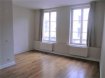Appartement Location à Pont-à-Mousson - 450 € c.c. Bel appartement F1 bis proche gare . Bel appartement F1 bis proche gare et commerces - 2 bis, rue Clemenceau 54700 PONT A MOUSSON
Entrée avec placard, cuisine, séjour avec mezzanine, salle d'eau/WC, petite terrasse
Chauffage collectif au gaz - 42,49 m2
Libre à la location le 01/08/2019