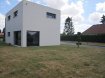 Maison Location 3 chambres à Iwuy - 980 € c.c. Pavillon contemporain bâti sur env; 400m² comprenant : cuisine équipée ouverte sur salon/séjour, WC, Cellier. A l'étage : palier, 3 chambres, SDB et WC. jardin - chauffage électrique loyer 950 € et 30€ de provision pour l'eau. honoraires 902.50 € à la charge du locataire et 903.50 € à la charge du bailleur (25% pour la visite, 35% pour le dossier, et 35 % pour l'état des lieux et 1€ d'entremise bailleur) à régler uniquement à la signature du bail