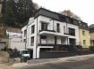 Penthouse Vente 3 chambres à Luxembourg-Neudorf - 1 289 000 € Fis Immobilière est fière de vous présenter une petite résidence de 5 unités située à 35, Rue du Grünewald L-1647 Luxembourg. Vous souhaitez habiter au 1er ou au 2ème étage et avoir un accès directe sur le jardin privatif depuis votre appartement ? Cela est possible avec la Résidence