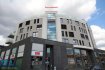 Appartement Vente 2 chambres à Esch-sur-Alzette - 528 000 € *** SOUS COMPROMIS ***
Bel appartement avec balcon situé au deuxième d'une copropriété récente.
Comprenant une cuisine équipée ouverte sur le salon et salle à manger avec accès au balcon. Deux chambres à coucher, une salle de douche, un WC séparé, une cave et un emplacement intérieur.
Ref agence :EAMGL179_2