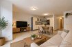 OBERKORN 

Appartement lumineux 3 pièces modulables avec terrasse, balcon et parking

Description du bien

Espace nuit & modulable :  

Une grande chambre parentale de 14 m², équipée d'une armoire encastrée, avec accès au balcon privé.  

Une seconde pièce lumineuse (moins de 9 m²), idéale en chambre d'enfant.  

Une troisième pièce (moins de 9 m²), pouvant servir de bureau (télétravail), de dressing ou de chambre d'appoint.

Espace de vie :  

Un salon convivial avec une cuisine ouverte entièrement équipée.  

Un accès direct à une terrasse couverte, agréable et exploitable en toute saison.

Commodités

Un hall d'entrée avec couloir desservant toutes les pièces.  

Un débarras pratique pour le rangement.  
Une salle d'eau moderne avec douche et WC.

Les plus

Un emplacement de parking intérieur privatif.  

Deux caves de stockage.

Situation stratégique à Oberkorn

Situé à proximité immédiate des écoles, dont l'École Internationale, des commerces, du centre aquatique Aquasud, de la gare d'Oberkorn et de l'Université LUNEX.

Prix de présentation : 575 000.-€ Frais d'Agence Inclus.

Les surfaces et informations reprises dans cette annonce sont communiquées à titre indicatif et sans valeur contractuelle.

Pour toutes questions ou demandes d'informations, n'hésitez pas à nous contacter, nous serons toujours à votre service.

Agence ELSA'HOME à votre écoute pour la concrétisation de vos projets en toute confiance.

---------------------------------------------------------

OBERKORN 

Bright, flexible 3-room flat with terrace, balcony and parking

Property description

Sleeping and flexible living areas:  

A large master bedroom (14 m²), fitted with a built-in wardrobe, with access to a private balcony.  

A second bright room (under 9 m²), ideal as a child's bedroom.  

A third room (less than 9 m²), which could serve as a home office, walk-in wardrobe or spare bedroom.

Living area:  

A cosy living room with a fully fitted open-plan kitchen.  

Direct access to a covered terrace, which is pleasant and can be enjoyed all year round.

Amenities

An entrance hall with a corridor leading to all rooms.  

A handy storage room.  
A modern bathroom with shower and toilet.

Highlights

A private indoor parking space.  

Two storage cellars.

Prime location in Oberkorn

Situated in the immediate vicinity of schools, including the International School, shops, the Aquasud aquatic centre, Oberkorn railway station and LUNEX University.

Asking price: €575,000. Agency fees included.

The floor areas and information contained in this advertisement are provided for information purposes only and are not contractually binding.

If you have any questions or require further information, please do not hesitate to contact us; we are always here to assist you.

ELSA'HOME is here to help you bring your projects to fruition with complete confidence.