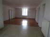 Appartement Location 4 chambres à Dombrot-le-Sec - 520 € c.c. Prochainement, petite commune à côté de VITTEL, appartement en RDC, rénové, avec entrée indépendante, comprenant : entrée, cuisine appareillée et équipée (non photographiée, plaque de cuisson, hotte, four) ouverte sur salon-séjour, 4 chambres, salle de bain (douche et baignoire), toilettes séparés. Chauffage électrique neuf. Disponible courant Juin 2021.