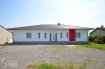 Bungalow Vente 3 chambres à Saint-François-Lacroix - 489 000 € L'agence immobilière Christine SIMON S.à.r.l. vous propose exclusivement ce magnifique bungalow libre de 4 côtés situé à Saint-François-Lacroix (Département Moselle) avec vue dégagée et implanté sur un terrain de 33,49 ares.La maison construite en 2009 avec une surface habitable d'environ 166,73 m2 se compose comme suit: hall d'entrée(17,26 m2), WC séparé avec lave-mains(2,5 m2), grande cuisine équipée(îlot central, plan de travail granite et frigo américain) double séjour avec une cheminée à foyer ouvert et grande baies vitrées accès terrasse (100 m2), salle de douche de 8,82 m2(douche à l'italienne, WC, double vasque, fenêtre), hall de nuit(5,77 m2), 3 chambres à coucher(16,36 m2, 21,76 m2, 12,10 m2), buanderie(9,41 m2) et une grande, nouvelle terrasse(2021) en WPC avec brise vue baignée par le soleil.Extérieurs:grand jardin clôturé et maison d'abris, 6 places de parking privatives devant la maison- pas de garage, mais possibilité d'établissement d'une garage et/ou d'un carport.Côté technique: chauffage électrique, fenêtres triple vitrage en PVC munis de volets électriques, toit en tuiles, sol stratifié et carrelages au sol, façade nouvelle(2021) et isolante 10 cmPassport énergétique: D-BLa maison est dotée d'équipements haut de gamme.20 minutes de Schengen, Perl.Charges annuelles:Taxe foncière: 459 €Taxe d'habitation: 0 € (nouvelle réforme nationale)Charges mensuelles:Electricité: 92,5 € Eau: 43 €Déchets: 10 €Contribution à l'audiovisuel public: 12 € (obligatoire si imposable à la taxe d'habitation et disposition d'un téléviseur)www.service-public.frLa commission de vente pour l'agence de 3% plus TVA 17% est à partager entre le vendeur et l'acquéreur.Pour de plus amples renseignements ou une visite de la maison contactez l'agence au tél: 26 53 00 301 ou par mail: info@christinesimon.luNous sommes en permanence à la recherche de biens pour nos clients solvables, si vous désirez vendre ou louer, contactez Christine SIMON.Die Immobilienagentur Christine SIMON S.à.r.l. bietet dieses fabelhafte Bungalow in Saint-François-Lacroix (französisches Département Moselle) zum Kauf. Das Haus aus dem Jahr 2009 mit einer Gesamtwohnfläche von ca. 166,73 m2 befindet sich auf einem ca. 3349 m2 großen Grundstück und teilt sich wie folgt auf:Diele (17,26 m2), Gäste WC(2,5 m2), große offene Einbauküche(Kochinsel, Arbeitsplatte aus Granit, Side by Side Kühlschrank) zum Wohn-Essbereich (72,75 m2- mit offenem Kamin) und Zugang(Glasschiebetüren) zur Terrasse, Duschbad von 8,82 m2(begehbare Dusche, Doppelwaschbecken, WC, Fenster), Flur(5,77 m2), 3 Schlafzimmer(16,36 m2, 21,76 m2, 12,10 m2), Hauswirtschaftsraum(9,41 m2) und eine große, neue Terrasse(2021 und Dielen aus WPC) mit Sichtschutzelementen. Außenbereichumzäunter Garten mit Gartenschuppen, 6 private Außenstellplätze vor dem Haus- keine Garage vorhanden, aber Möglichkeit zum Anbau einer Garage und/oder Carports.Technische Ausstattung: elektrische Heizung, dreifachverglaste Fenster mit PVC Rahmen und elektrischen Rollläden, Ziegeldach, Laminatböden und Fliesenböden, neue Fassade mit 10cm Isolation.Energieklasse: D-Bjährliche Nebenkosten:Grundsteuer: 459 €Wohnnebenkosten:0 € (neue französische Reform)monatliche Nebenkosten:Strom: 92,5 €Wasser/Abwasser: 43 €Abfall: 10 €Beitrag zum öffentlich-rechtlichen Rundfunk: 12 € (obligatorisch bei besteuerbarem Haushalt und bei Besitz eines Empfanggeräts)Die Maklercourtage beträgt 3 % zzgl. 17 % Mwst und wird jeweils zur Hälfte vom Verkäufer und Käufer getragen.Für weitere Informationen oder bei Besichtigungswunsch kontaktieren Sie das Maklerbüro unter der Telefonnummer: +352 26 53 00 30 1 oder per Email: info@christinesimon.luWir sind unentwegt auf der Suche nach neuen Immobilien für unsere vorgemerkte, solvente Kunden. Bei Miet- oder Verkaufswunsch setzen Sie sich in Verbindung mit Christine SIMON.
