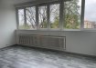 Bel appartement lumineux situé au 1er étage avec ascenseur offrant une vue dégagée. 

Il se compose d’une entrée avec rangements, d’une pièce de vie agréable, d’une cuisine séparée aménagée et équipée (plaque de cuisson et lave-vaisselle), ainsi que d’une salle de bains avec WC.
Une cave en sous-sol complète ce bien.

Chauffage urbain collectif.

Disponible rapidement. 

Loyer : 485 €

Provisions sur Charges Mensuelles avec Régularisation : 90 €(Entretien et électricité des PC, eau froide, chauffage, ascenseur, tom)

Dépôt de garantie : 485 €

Honoraire de Bail :  263 €
Honoraires Etat des lieux : 98 €

Les informations sur les risques auxquels ce bien est exposé sont disponibles sur le site Géorisques : www. georisques. gouv. fr

BELSIM Immobilier 03 87 16 44 44