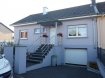Maison jumelée Vente 2 chambres à Longwy - 204 000 € Maison jumelée de plain pied avec combles entièrement aménageables, + de 40000€ de factures récentes (double vitrage schuco, façade, cuisine, toiture, extérieurs). Entrée, w-c, cuisine équipée, salon ouvert sur salle à manger avec accès terrasse et jardin, 2 chambres, salle de bains (douche), Combles au dessus aménageables, Sous-sol: cave, garage 1 voiture, chaufferie, buanderie. (double vitrage de 2009, cuisine 2011, façade 2018, toiture 2018, chaudière gaz de 2007, clim réversible dans espace salon/salle à manger). Quartier tivoli. Pour visite ou renseignements, appelez Rocco PANETTA au 06 88 56 77 94