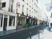 Local commercial Vente à Metz - 384 000 € Metz, dans l'hypercentre local commercial libre d'occupation disponible à la vente avec un grand linéaire vitrine d'environ 8 mètres, composé de la manière suivante:
- Rez-de-chaussée : 100 m²de surface de vente,
- Sous-sol : 94 m² de cave et stockage.
Local idéal pour investissement ou pour exploitation.
Possibilité de louer le local commercial.
