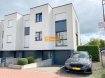 Maison Location 3 chambres à Schifflange - 2 800 € Belle maison libre des 3 côtés construite en 2009 située dans une rue calme dans une Cité nommée Op Huddelen.La maison dispose de :Rez-de-chaussée :Hall d'entrée, 1 WC séparé, débarras, 1 pièce/bureau et grand garage pour 2 voitures avec accès au jardin.Etage 1 : Cuisine, grand living/salle à manger avec accès à la grande terrasse ainsi qu'au jardin.Etage 2 : Hall de nuit, 3 chambres à coucher et 1 grande salle de bain avec baignoire et douche.On dispose également d'un emplacement extérieur privatif.La maison se trouve dans le Cité OP HUDDELEN à proximité du centre de Schifflange.