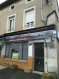 Local commercial Location 1 chambre à Pont-à-Mousson - 770 € c.c. Local commercial Pont A Mousson 6 piece(s) 100 m2. AVENUE DU GENERAL EISENHOWER - PONT A MOUSSON.Local avec vitrine, sur 3 niveaux - Usage mixte possible (commercial + habitation).RDC: 2 pièces - caves - wc1ER: 2 pièces - wc2E: 1 pièce - 1 salle d'eau - wcChauffage au gazCharges: Taxe Foncière - Ordures Ménagères
