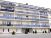 Appartement Vente 2 chambres à Luxembourg-Bonnevoie - 790 000 € Schaus Immobilier vous propose un bel appartement d'une surface utile de 95m2 au premier étage d'une résidence agréable, située dans un quartier clame et paisible, récemment rénové et entièrement remis au goût du jour, à proximité de toutes les commodités (école, pharmacie, commerces,à).
Le vaste hall d'entrée désert :
- Une cuisine équipée et aménagée avec des appareils électroménagers neufs, donnant accès sur un balcon d'une surface d'environ 1,70 m2 (en plus de la surface utile affichée).
- Une première chambre lumineuse avec du sol stratifié.
- Une seconde chambre lumineuse avec du sol stratifié.
- Une salle de douche moderne et rénovée, équipée d'une douche à peine surélevée avec un receveur ultra-plat, une simple vasque et des toilettes. La salle de douche dispose d'un raccordement pour la machine à laver.
- Un WC indépendant avec lavabo.
- Un salon/salle à manger vaste et très spacieux et lumineux, offrant accès sur un grand balcon d'une surface d'environ 4,90 m2 (en plus de la surface utile affichée).
En plus, une grande cave privée et un garage font partie de cet appartement.
Nous sommes à votre entière disposition pour tout renseignement complémentaire.
Ref agence :882958