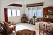 Appartement Vente 3 chambres à Longwy - 149 000 € Charmant appartement 136 m2 à Longwy Bas, proche toute commodité, secteur piscine.
Très beaux volumes et lumineux.
Il se compose:
- 1 vaste entrée de 10 m2 donnant sur un salon/séjour de 27 m2;
- 1 cuisine séparée non équipée de 13 m2;
- 1 wc séparé;
- 1 salle de douche de 9,5 m2;
- Un couloir desservant 3 chambres de 13,3 - 12,4 et 22 m2.
- Cave
- jardin attenant à l'appartement clos et arboré.
Pas de travaux à prévoir à part la pose d'une cuisiné équipée et l'installation du double vitrage partout.
Chauffage individuel au fioul (1400 € /an)
Electricité 300 €/an
Charges de copropriété 300 €/an
Taxe foncière 1200 €
DPE=E / CO2=D
149 000 € (frais d'agence inclus 7000 €)