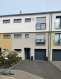 Maison Vente 3 chambres à Oberkorn - 1 185 000 € Oberkorn - Differdange ;
Magnifique maison de construction récente, d'un total de 220m2 dont 135m2 habitables, situé dans une rue tranquille.
Se compose comme suit:
Rdch: grand hall d'entrée avec placards intégrés, un bureau, une buanderie, une cave-atelier, un garage pour deux voitures (40m2). Accès directe sur un beau jardin arboré et clôturé, (2.20ares total).
Etage: grand hall avec placards, un wc. séparé, une belle cuisine équipée ouverte sur un grand salon - salle à manger avec accès sur une terrasse de 16m2 et le jardin.
2ème: un hall de nuit avec placards, trois chambres a coucher dont une avec salle de bain privative, une salle de douche. Un grand grenier.
Parking privatif pour deux voitures devant la maison .
A proximité des écoles (primaires, secondaires, école internationale) crèches, bus etc.
Disponibilité à convenir.
(Frais d'agence à charge du vendeur).
Ref agence : DOCVNK7-1