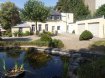 Maison Vente 3 chambres à Maubeuge - 259 700 € PROPRIÉTÉ AVEC PARC ARBORE. PROPRIÉTÉ AVEC PARC ARBORE Maison bourgeoise avec entrée, salon, salle à manger, cuisine meublée, chaufferie, pièce, 3 chambres, bureau, salle de bains, lingerie. Grenier aménagé. annexe avec atelier et 2 garages.Le tout sur 3 123 m² avec 2 accès. Classe énergie : D