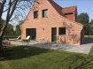 Maison Vente 4 chambres à Tilloy-lez-Marchiennes - 391 000 € Votre agence Vitrin'immo vous propose, ce spacieux pavillon construit en 2007 respectant toutes les règles de la modernité et du confort.Cette maison individuelle comprend : une entrée avec vestiaire, une cuisine équipée ouverte sur la salle à manger, salon, salle de bain avec baignoire et douche ainsi qu'une salle d'eau, dressing, 4 chambre dont une au rez de chaussée.La terrasse carrelée et le grand jardin arboré, vous permettront de vous détendre entièrement et profiter de votre famille au sein d'un environnement paisible.Petit plus : Travaux réalisés minutieusement qui permettent d'avoir une maison propice à la sérénité. Avis de l'agence : Moderne , chaleureux et de qualité, ce pavillon saura ravir toute personne à la recherche de calme et de bien-être quotidien. Villes proches : Marchiennes, Beuvry la forêt, Orchies, St Amand les Eaux