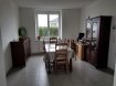 Maison Location 4 chambres à Chanteheux - 875 € c.c. Belle maison individuelle comprenant en rez-de-chaussée, une entrée, une cuisine aménagée, un salon, une salle à manger, une chambre et d'un toilette.
L'étage se compose de trois belles chambres dont une suite parentale avec salle d'eau, avec toilette.
L'ensemble est sur un sous-sol complet, un garage un véhicule.
Un terrain clos.
Chauffage au fioul