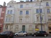 Appartement Vente 2 chambres Metz-Sablon - 88 000 € Rue Lothaire, dans un petit immeuble, en rez de chaussée, appartement 3 pièces de 66m², comprenant une entrée, une cuisine, un salon-séjour, deux chambres, une salle de bains, WC. Chauffage individuel au gaz. Jardinet, cave et grenier.