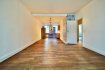 Appartement Vente 2 chambres à Remich - 495 000 € ***Ralph MEYER - 621 613 176 ***
*REMICH*
A quelques pas de la Moselle - Charmant appartement à l’ancienne.
immohub, votre partenaire dans l’immobilier à Remich, vous propose un appartement A-typique faisant +/- 78 m2, au deuxième étage d’une petite résidence sise directement sur l’esplanade.
L’appartement avec une hauteur sous plafond de 2,67m se présente comme suit:
-Hall d’entrée 6,051 m2 avec 2 débarras (0,70 m2 + 0,57 m2)
-Living, salle à manger et cuisine équipée ouverte 37,60 m2
-Chambre I 14,00 m2
-Chambre II 11,90 m2
-Salle de bain 6,85 m2 (baignoire,WC, lavabo simple, raccords pour machine à laver)
Détails:
Chauffage urbain
Double vitrage /Chassis en PVC/ hauteur sous plafond donnant beaucoup de luminosité
Parquet massif
CPE : I/I