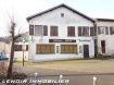 Immeuble de rapport Vente à Fontoy - 115 000 € ***COMPROMIS EN COURS***
FONTOY:
Idéal investisseur: Immeuble mixte comprenant un au RDC, un bar de 95m² avec espace cuisine, à l'étage un appartement de 95m² composé d'une cuisine, un séjour avec accès balcon, une salle de bain, 2 grandes chambres.
Beau potentiel. Commerce en activité. Le tout loué 602€ mensuel (bail commercial).
DPE en cours.
Honoraires charge vendeurs inclus.
LENOIR IMMOBILIER : Vente, Location, Gestion, depuis 2010.
www.lenoir-immobilier.fr