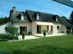 Maison Vente 3 chambres à Pruillé-l'Éguillé - 243 800 € Superbe pavillon. Coup de coeur assuré pour cette jolie maison en campagne, à deux pas de la forêt de Bercé. Elle se compose d'une entrée, d'une salle à manger et d'un salon spacieux et lumineux de 58 m2 avec cheminée insert. Une cuisine encastrée et équipée. Une salle de bains avec baignoire d'angle et double vasque, WC. A l'étage grand palier, 3 chambres lumineuses, salle d'eau, WC, bureau et dressing. Possibilité deux chambres en plus, grenier aménageable sur garage double. Buanderie, cave, bûcher. Terrain paysager et potager de 4356 m2. Elle se situe à 13 mn d'Ecommoy, 20 mn de Château du loir et 30 mn du Circuit des 24h. une visite s'impose vous n'avez qu'à poser vos valises.