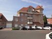 Appartement Location 3 chambres à Tourcoing - 750 € MOUSCRON CENTRE T4 AVEC GARAGE. Superbe appartement récent, tout confort, 3 grandes chambres, belle cuisine équipée ouverte sur lumineux séjour, 2 salles de bain, buanderie, 2 grandes terrasses et un balcon. Libre de suite Loyer 750 euros /mois avec garage Charges : 140 €/mois Frais d'agence+état des lieux 840 euros.