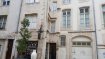 Appartement Vente 1 chambre à Nancy - 84 250 € NANCY, Vieille Ville, STUDIO/F 1. NANCY, très bien placé, au COEUR HISTORIQUE DE LA VILLE, à deux pas de la place CARRIERE et du Musée LORRAIN, dans immeuble bien tenu ayant gardé tout le charme de l'ancien, communs en bon état, accès sécurisé par digicode, au 1er étage, charmant appartement F 1, (35.58 m2) salle de bains, wc, cuisine amménagée, chauffage individuel électrique, petite dépendance, PRIX : 84 250 euros AGENCE KLAA 8 rue Girardet NANCY 06 80 44 77 95 ou 03 83 97 01 778
