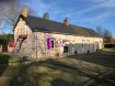 Maison Vente 4 chambres à Derval - 203 000 € Derval Maison en pierre. Derval à 2 minutes du bourg, venez visiter cette belle longère indépendante se composant de 4 chambres, cuisine aménagée, salon séjour avec poêle, salle de bains, wc, grenier aménageble, débarras, cave, garage, nombreuses dépendances sur un beau terrain de 6 500m². Puits.Contact : IgorTél : 02 40 55 39 68 dont 4.10 % honoraires TTC à la charge de l'acquéreur.