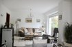 Maison Vente 4 chambres à Ostwald - 71 500 € VENTE EN VIAGER OCCUPÉ ** Exclusivité Sodiss ** .Cet maison est vendu avec un droit d'usage et d'habitation signifiant que seul le vendeur à le droit de l'occuper.Cette belle maison 6p situé à Oswald au calme à proximité de toutes le commodités se compose au Rez de chaussée d'une entrée, d'un lumineux salon|séjour donnant sur une grande terrasse, d'une cuisine équipée, d'une salle à manger, de deux chambres, d'une salle d'eau et d'un wx. En entre-sol vous trouverez 2 chambres dont une avec salle de bain, un double garage, un cellier, une cave. Vous avec un accès au jardin par la terrasse ou par le sous sol, ce très beau et spacieux jardin complète ce bien.Information complémentaire Viager : Ventes Viager Occupé sur 2 têtes (Homme 80 ans, Femme 70 ans)Prix du bouquet 71 500 ' incluant les frais d'agence de 10%) + une rente viagère mensuel de 950 '.