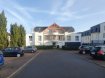 Appartement Vente à Pornichet - 54 500 € Appartement Pornichet 1 pièce(s) 18 m2. PROCHE HIPPODROME DANS RESIDENCE SECURISEE au 1er étage STUDIO de 18m² à rafraîchir avec espace douche et wc.
Chauffage électrique, parking , façade refaite recemment.
DPE : En cours
AGENCE IGOR IMMOBILIER MISSILLAC
Tel 02.40.90.17.82.
dont 9.00 % honoraires TTC à la charge de l'acquéreur.