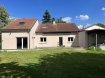 Maison Vente 5 chambres à Augny - 420 000 € MAISON F6. METZ SUD - AUGNY AEROGARE - AUX PORTES DE METZ - TRES BELLE OPPORTUNITE, Belle villa individuelle au calme, aprés l'accés à une grande cour avec possibilité de garer plusieurs véhicules, vous accédez à la maison composée d'une entrée, d'une cuisine équipée, d'un grand salon salle à manger avec cheminée et accés terrasse, d'une salle d'eau et d'un grand bureau; à l'étage, 4 chambres et une salle d'eau. Sous-sol avec cave à vin. A l'arrière une belle terrasse sans vis à vis et un jardin clos, le tout sur plus de 13ares.
PRIX : 420 000 EUR
AGENCE VENNER IMMOBILIER 03 87 63 60 09
ACHAT // VENTE // LOCATION // GESTION