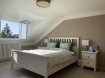 Appartement Vente 1 chambre à Luxembourg-Bonnevoie - 699 000 € REAL G IMMO, vous propose ce spacieux appartement avec une surface habitable de +/- 60m² dans une petite résidence de 4 unités.
Celui-ci se situe dans un quartier calme de Bonnevoie et proche de toutes commodités.
Ce bien se compose comme suit:
- Hall d'entrée,
- Cuisine équipée,
- Living/ Salle à manger,
- 1 salle de douche,
- 1 chambre à coucher de +/- 18m²,
À ce bien s'ajoute une buanderie commune, une cave, un grenier et un jardin privatif.
Pour plus de renseignements ou une visite (visites également possibles le samedi sur rdv), veuillez contacter le 28.66.39.1.
Les prix s'entendent frais d'agence de 3 % TVA 17 % inclus.
Les visites ont repris, et nous sommes heureux de pouvoir à nouveau vous revoir ! Notre équipe sera équipée de gants et de masques afin de vous recevoir ou vous faire visiter nos biens en toute sécurité.
Ref agence : 73371